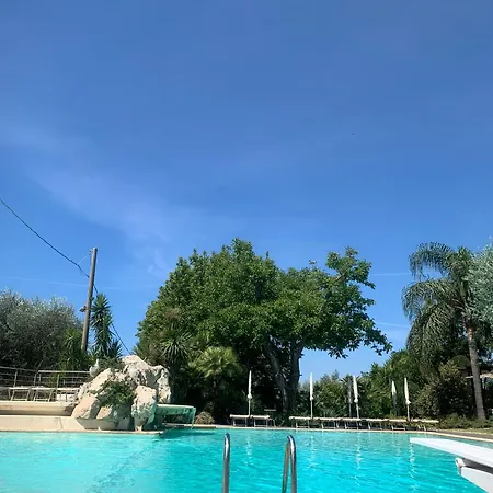 Caputaquis